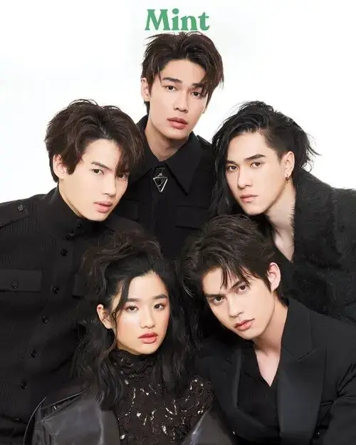 f4-thailand-boys-over-flowers-2021-hinh-anh-13 Dàn diễn viên phim F4 Thailand Boys Over Flowers chụp ảnh bìa tạp chí Mint với trang phục đen đồng bộ