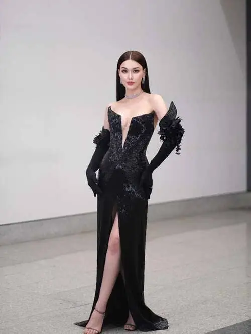 jackie-jacqueline-muench-thu-vien-hinh-anh-2 Jackie Jacqueline Muench cuốn hút trong outfit đen