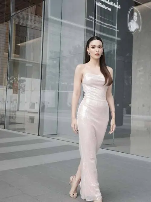 jackie-jacqueline-muench-thu-vien-hinh-anh-4 Jackie Jacqueline Muench tại sự kiện