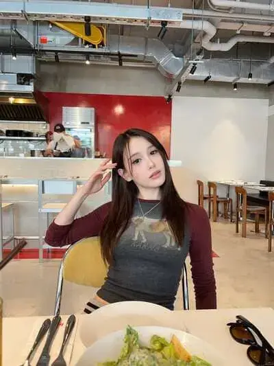 chari-charisar-oldham-tieu-su-hinh-anh-5 Chari Charisar Oldham hồ sơ