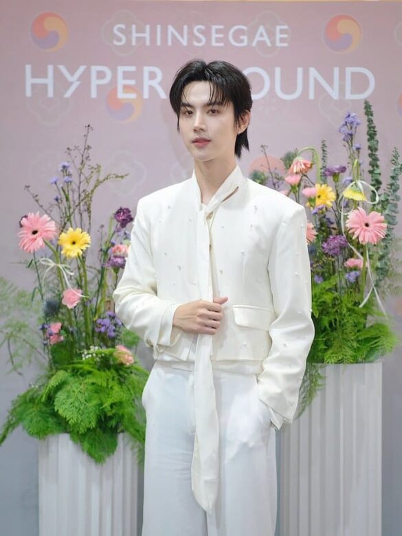 Donut Suppawit Thongyuen là ai