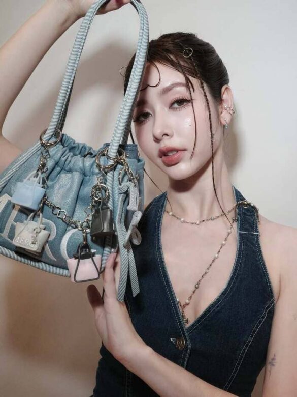 Lý lịch Chanya Amarit Duval