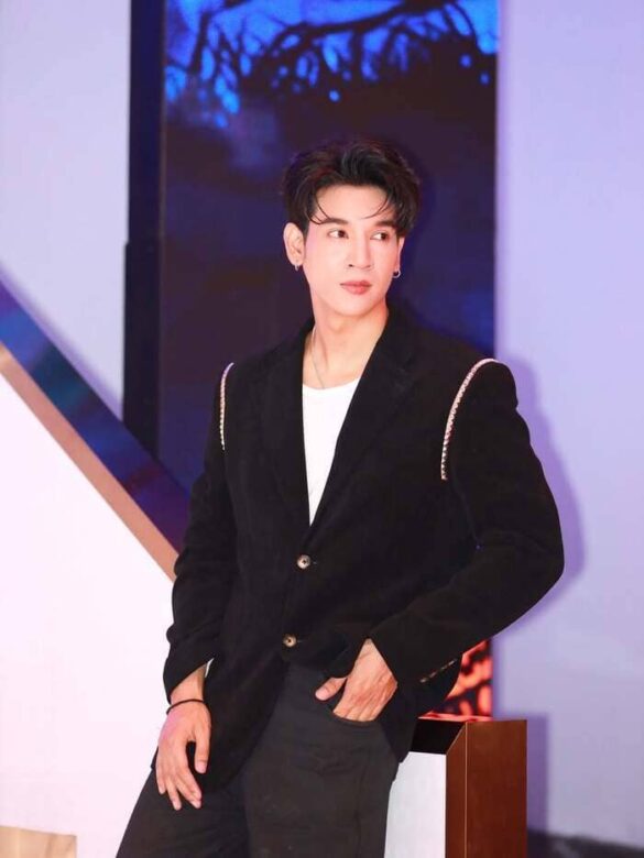 mon-taechin-phaisanwan-la-ai Mon Taechin Phaisanwan là ai