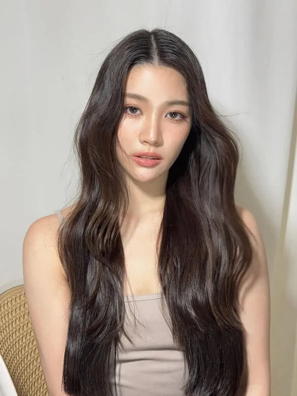 profile-ginny-natnicha-pratipnatsiri-585×779-1 Profile ginny natnicha pratipnatsiri 585x779 1