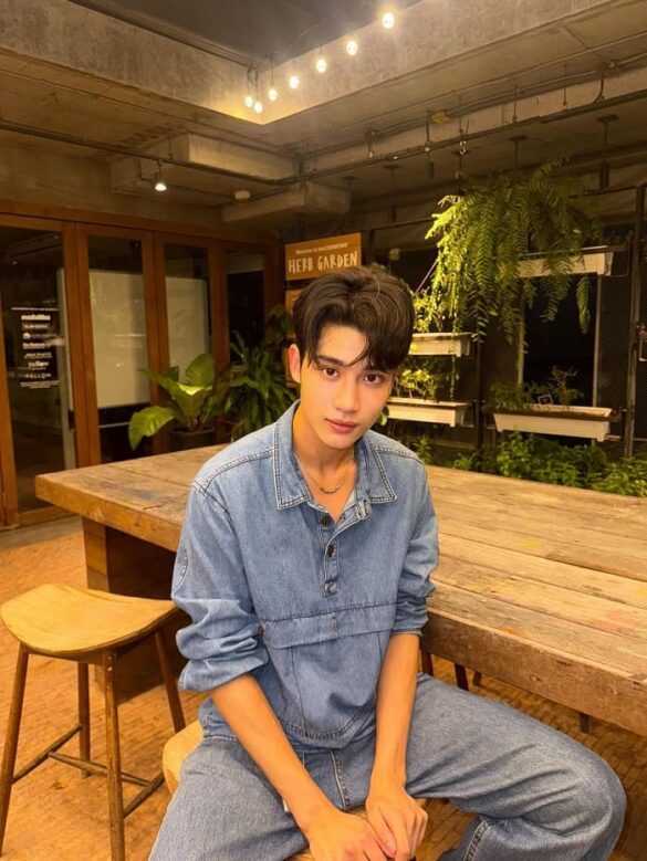 su-nghiep-cua-ongsa-tthuchh-khummuang-585×779-1 Su nghiep cua ongsa tthuchh khummuang 585x779 1