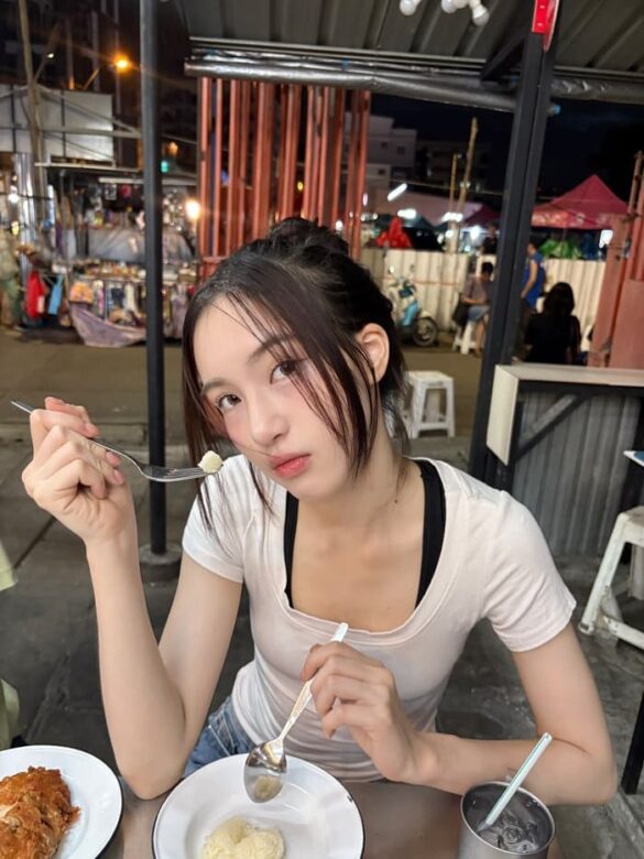 Tiểu sử Pangjie Paphavarin Sawasdiwech