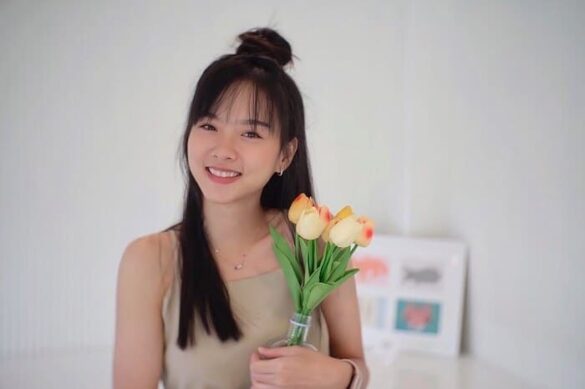 Tiểu sử Praew Praewpannarai Sansanapitayakorn