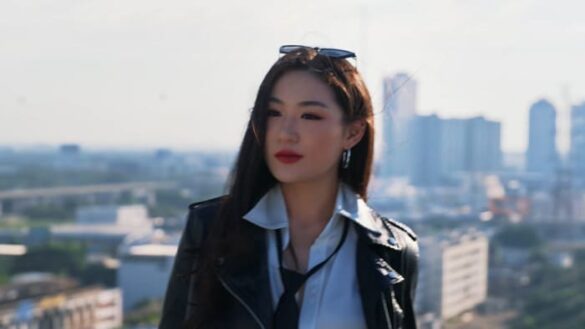 Một phân đoạn trong trailer Risking Love