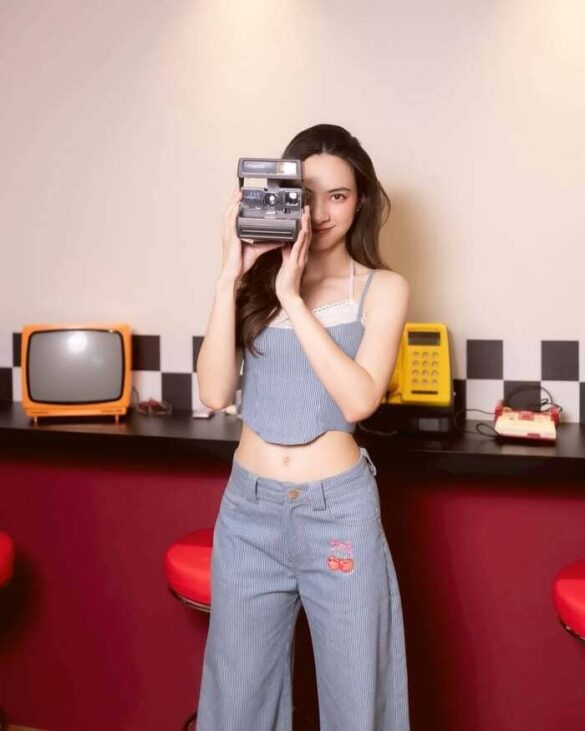 Tiểu sử Anna Glucks