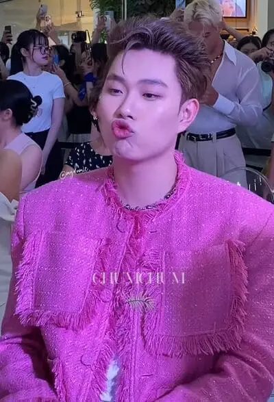 anh-duong-domic-chu-mo-6 Dương Domic chu mỏ tạo dáng, style trẻ trung