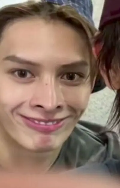 anh-james-cortis-meme-hai-dim-9 Ảnh James Cortis meme hài dễ thương