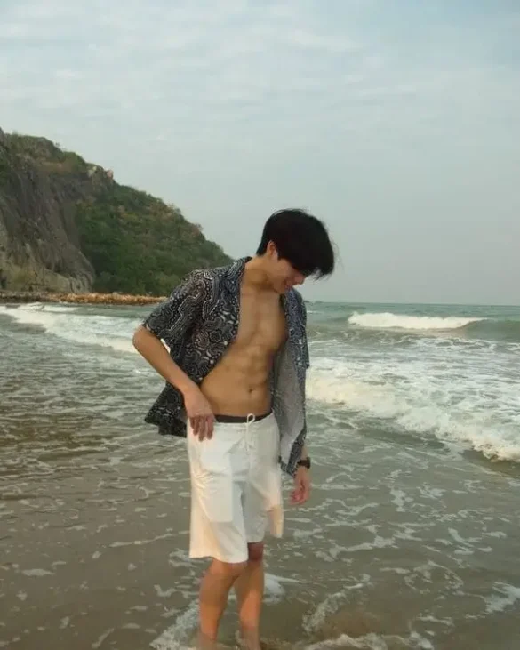 anh-phuwin-tangsakyuen-6-mui-2 Phuwin Tangsakyuen vóc dáng nam tính