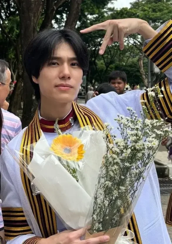 anh-phuwin-tangsakyuen-tot-nghiep-5 Phuwin Tangsakyuen lễ tốt nghiệp đại học
