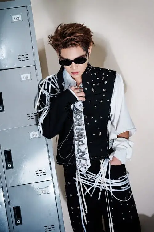 anh-captain-boy-ngau-deo-kinh-1 Ảnh Captain Boy ngầu đeo kính vibe lạnh