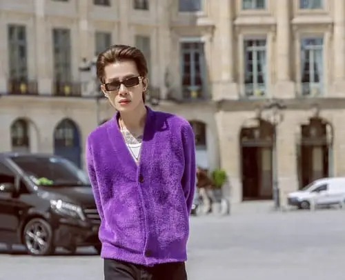 anh-jack-j97-ngau-11 Jack J97 tạo dáng quay lưng outfit rộng ngầu