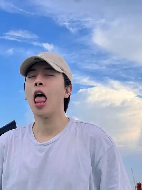 anh-nicky-dim-hai-5 Biểu cảm “khó ở”, Nicky hài hước
