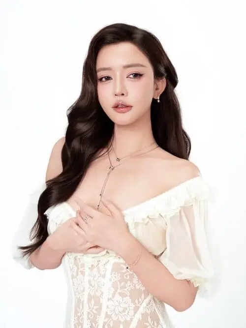 anh-bich-phuong-moi-nhat-1 Ảnh Bích Phương mới nhất với visual xinh đẹp