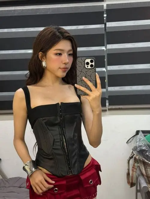 anh-lamoon-em-xinh-say-hi-5 Ảnh Lamoon Em Xinh Say Hi cười tươi selfie
