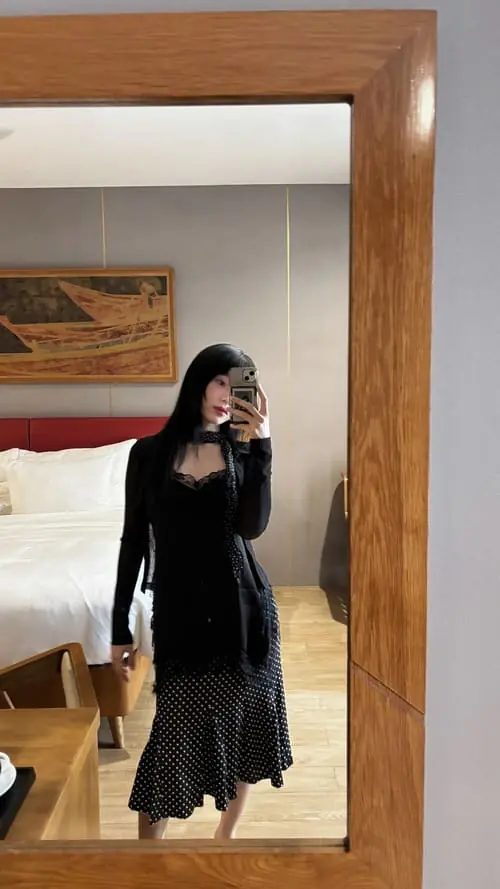 anh-my-my-selfie-1 Ảnh Mỹ Mỹ selfie với góc chụp gần, thần thái tự nhiên và trẻ trung