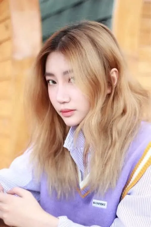 anh-orange-ngay-xua-3 Ảnh Orange ngày xưa tóc vàng sáng, nhìn nghiêng trong áo tím đơn giản
