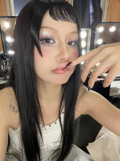 anh-saabirose-hai-1 Ảnh Saabirose hài với biểu cảm lầy lội và duyên dáng