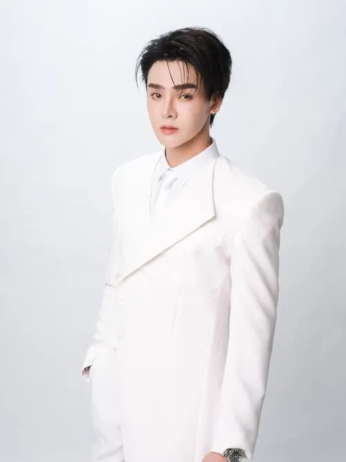 theme-phubeth-atarunwong-hinh-anh-3 Theme Phubeth Atarunwong bộ vest trắng thanh lịch sang trọng