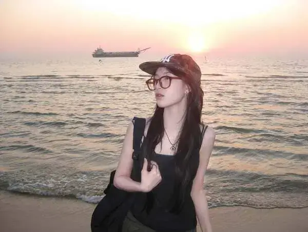 Tiểu sử diễn viên Artist Srisirin Vichayasut