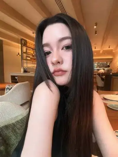maitai-thanchanok-tinsulanonda-hinh-anh-17 Hình ảnh Maitai Thanchanok Tinsulanonda selfie
